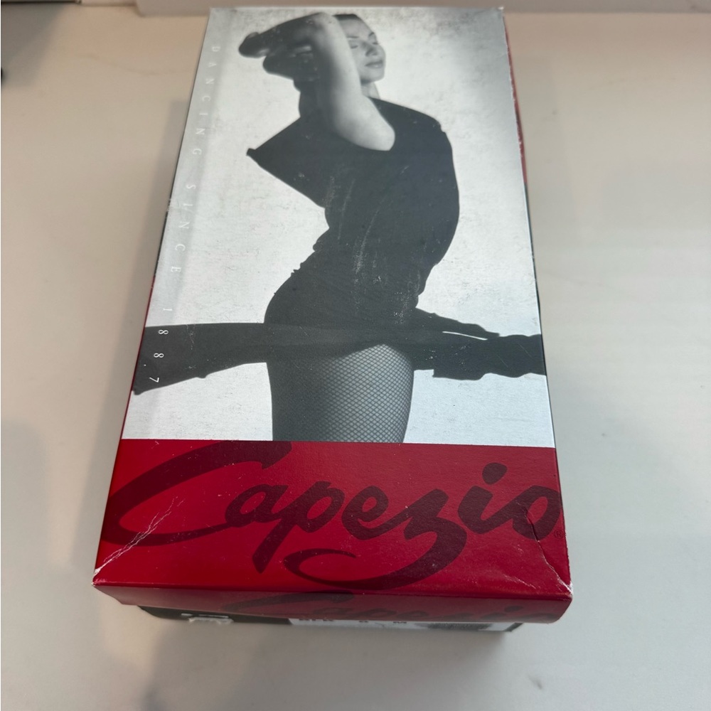 Capezio Black Tap - Girls Shoes 6 M! - Picture 9 of 12